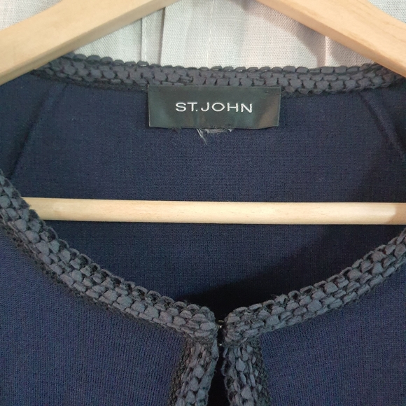 St. John Fringe Trim Jacket Womens Navy Blue Wool Rayon Blend M/L 3/4 Sleeve - Picture 2 of 10